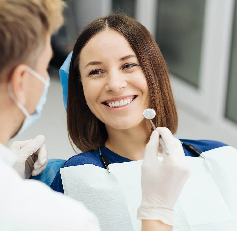 Urgence dans la même journée - Clinique Dentaire Dr. Strobach  - Dentiste Ville Saint-Laurent